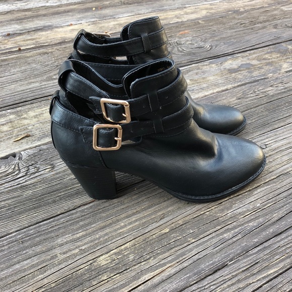 Moto Buckle Ankle Boots 🖤 - Picture 2 of 3